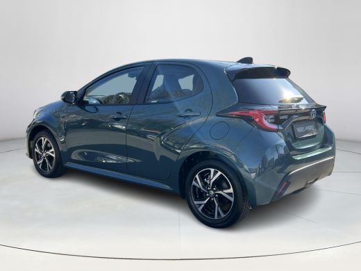 Toyota Yaris 1.5 Hybrid 115 Dynamic Comfort Pack | Stuurwielverwarming | BSM | PDC voor en achter ActivLease financial lease