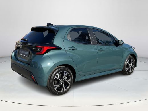 Toyota Yaris 1.5 Hybrid 115 Dynamic Comfort Pack | Stuurwielverwarming | BSM | PDC voor en achter ActivLease financial lease