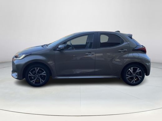 Toyota Yaris 1.5 Hybrid 115 Dynamic | Nieuw uit voorraad leverbaar | 10 jaar / 200.000 km garantie | ActivLease financial lease