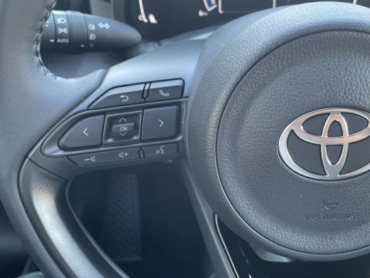 Toyota Yaris 1.5 Hybrid 115 Dynamic | Nieuw uit voorraad leverbaar | 10 jaar / 200.000 km garantie | ActivLease financial lease