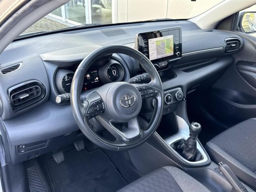 Toyota Yaris 1.5 VVT-i First Edition **KEYLESS/ APPLE CARPLAY/ 36 MAANDEN GARANTIE** ActivLease financial lease