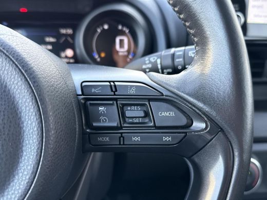 Toyota Yaris 1.5 VVT-i First Edition **KEYLESS/ APPLE CARPLAY/ 36 MAANDEN GARANTIE** ActivLease financial lease