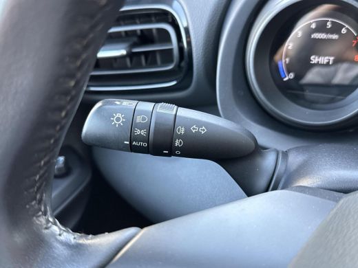 Toyota Yaris 1.5 VVT-i First Edition **KEYLESS/ APPLE CARPLAY/ 36 MAANDEN GARANTIE** ActivLease financial lease