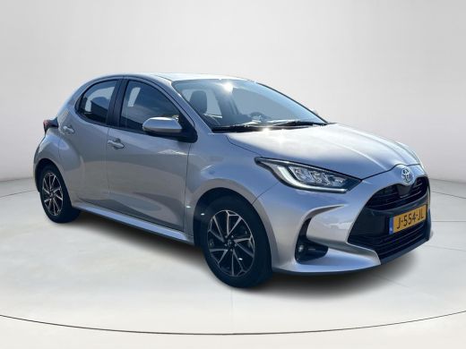 Toyota Yaris 1.5 VVT-i First Edition **KEYLESS/ APPLE CARPLAY/ 36 MAANDEN GARANTIE** ActivLease financial lease