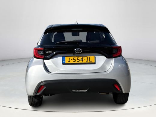 Toyota Yaris 1.5 VVT-i First Edition **KEYLESS/ APPLE CARPLAY/ 36 MAANDEN GARANTIE** ActivLease financial lease