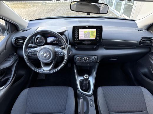 Toyota Yaris 1.5 VVT-i First Edition **KEYLESS/ APPLE CARPLAY/ 36 MAANDEN GARANTIE** ActivLease financial lease