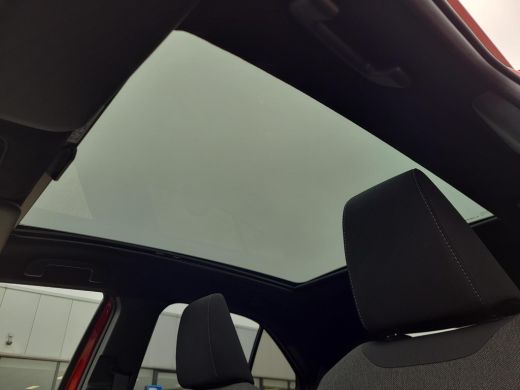 Toyota Yaris Cross 1.5 Hybrid Executive | Panorama dak | Apple CarPlay | Elektr. klep | Rijklaarprijs incl. garantie | ActivLease financial lease