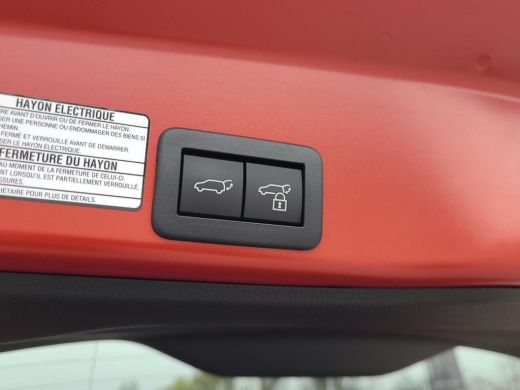 Toyota Yaris Cross 1.5 Hybrid Executive | Panorama dak | Apple CarPlay | Elektr. klep | Rijklaarprijs incl. garantie | ActivLease financial lease