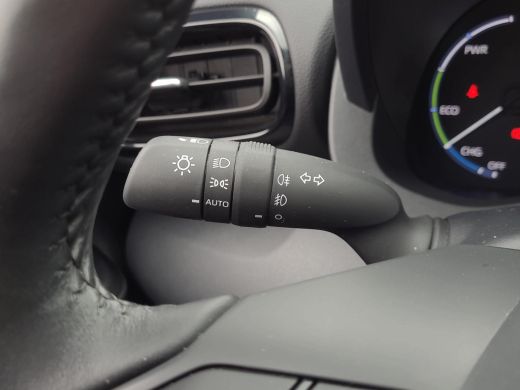Toyota Yaris Cross 1.5 Hybrid Executive | Panorama dak | Apple CarPlay | Elektr. klep | Rijklaarprijs incl. garantie | ActivLease financial lease
