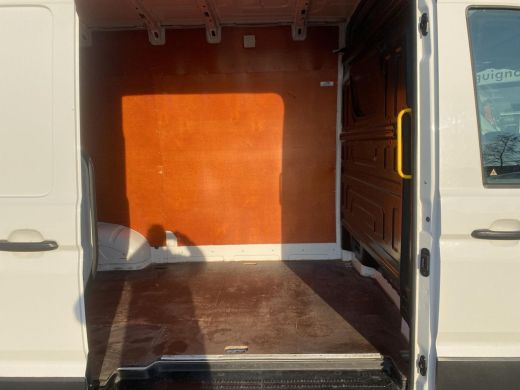 Volkswagen Crafter 35 2.0 TDI L3H3 Trendline | 140 pk |A-Camera | Betimmering | Trekhaak | ActivLease financial lease