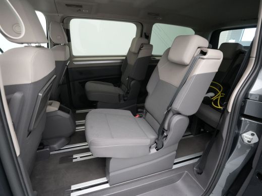 Volkswagen Multivan 1.4 eHybrid L2H1 Life 7P. Vis-a-Vis Trekhaak Camera El. Schuifdeuren ActivLease financial lease