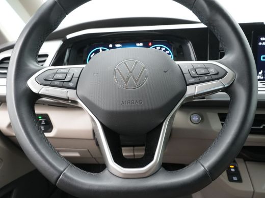 Volkswagen Multivan 1.4 eHybrid L2H1 Life 7P. Vis-a-Vis Trekhaak Camera El. Schuifdeuren ActivLease financial lease