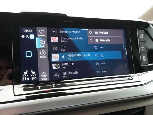 Volkswagen Multivan 1.4 eHybrid L2H1 Life 7P. Vis-a-Vis Trekhaak Camera El. Schuifdeuren ActivLease financial lease
