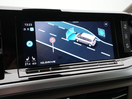 Volkswagen Multivan 1.4 eHybrid L2H1 Life 7P. Vis-a-Vis Trekhaak Camera El. Schuifdeuren ActivLease financial lease