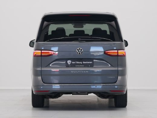 Volkswagen Multivan 1.4 eHybrid L2H1 Life 7P. Vis-a-Vis Trekhaak Camera El. Schuifdeuren ActivLease financial lease