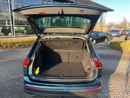Volkswagen Tiguan 1.4 TSI eHybrid Life | 245Pk | PHEV | Trekhaak | ACC | Elec. klep | ActivLease financial lease