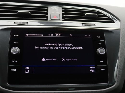 Volkswagen Tiguan 1.4 TSI eHybrid Life Business 245PK DSG full led, adaptive cruise, achteruitrijcamera, elek. bedi... ActivLease financial lease