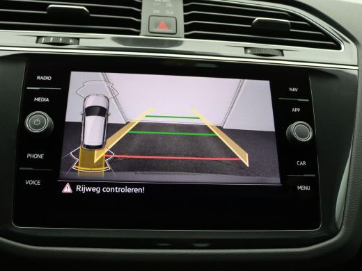Volkswagen Tiguan 1.4 TSI eHybrid Life Business 245PK DSG full led, adaptive cruise, achteruitrijcamera, elek. bedi... ActivLease financial lease