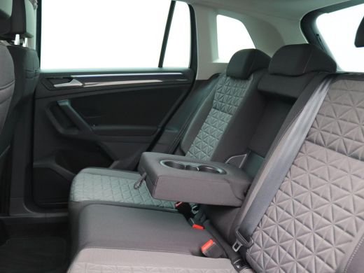 Volkswagen Tiguan 1.4 TSI eHybrid Life Business 245PK DSG full led, adaptive cruise, achteruitrijcamera, elek. bedi... ActivLease financial lease