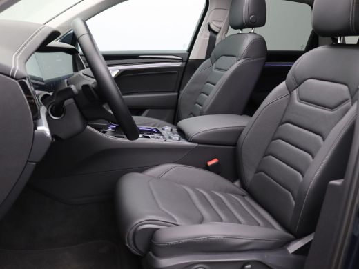 Volkswagen Touareg 3.0 TSi eHybrid 4MOTION Elegance 381PK DSG matrix led, trekhaak, 360gr. camera, nachtzicht, adapt... ActivLease financial lease