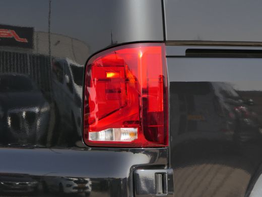 Volkswagen Transporter 2.0 TDI L1H1 26 Economy Business | Trekhaak | Bijrijdersbank | Cruise Control | Parkeersensoren ActivLease financial lease