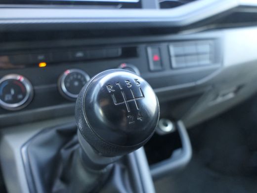 Volkswagen Transporter 2.0 TDI L1H1 26 Economy Business | Trekhaak | Bijrijdersbank | Cruise Control | Parkeersensoren ActivLease financial lease