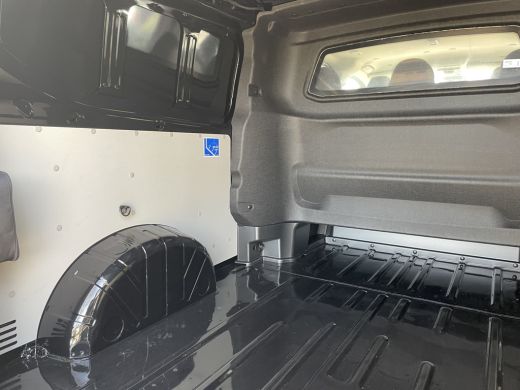 Volkswagen Transporter 2.0 TDI L2H1 30 Bulli | 170 PK | Dubbele Cabine | Trekhaak | App connect ActivLease financial lease