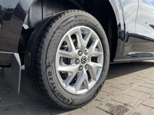 Volkswagen Transporter 2.0 TDI L2H1 30 Bulli | 170 PK | Dubbele Cabine | Trekhaak | App connect ActivLease financial lease
