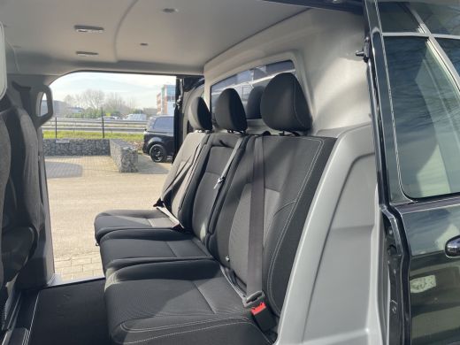Volkswagen Transporter 2.0 TDI L2H1 30 Bulli | 170 PK | Dubbele Cabine | Trekhaak | App connect ActivLease financial lease