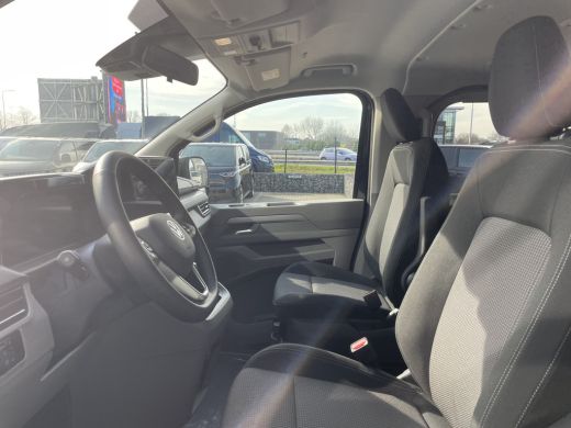 Volkswagen Transporter 2.0 TDI L2H1 30 Bulli | 170 PK | Dubbele Cabine | Trekhaak | App connect ActivLease financial lease