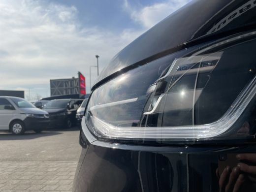 Volkswagen Transporter 2.0 TDI L2H1 30 Bulli | 170 PK | Dubbele Cabine | Trekhaak | App connect ActivLease financial lease
