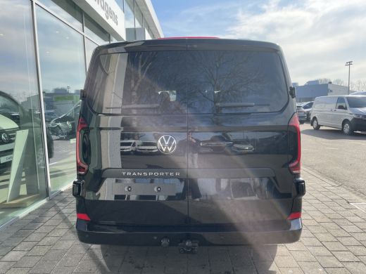 Volkswagen Transporter 2.0 TDI L2H1 30 Bulli | 170 PK | Dubbele Cabine | Trekhaak | App connect ActivLease financial lease