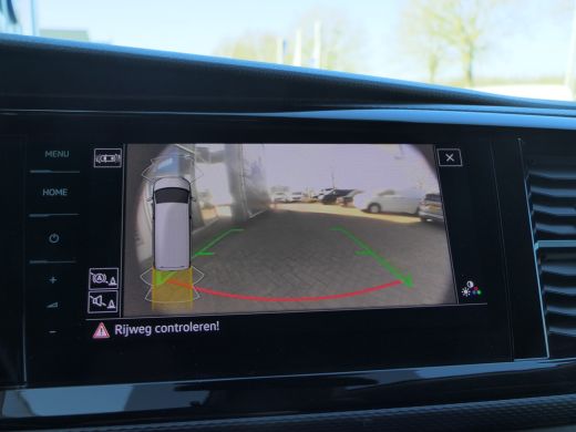 Volkswagen Transporter 2.0 TDI L2H3 28 Bulli | Automaat | Leder | Navigatie | Camera | Digitaal Dashboard | Sidebars | A... ActivLease financial lease