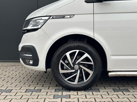 Volkswagen Transporter 2.0 TDI L2H3 28 Bulli | Automaat | Leder | Navigatie | Camera | Digitaal Dashboard | Sidebars | A... ActivLease financial lease