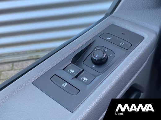 Volkswagen Transporter 2.0TDI 150PK L2H1 Automaat Airco LM velgen Cruise Multifunctioneel stuurwiel Sensoren ActivLease financial lease