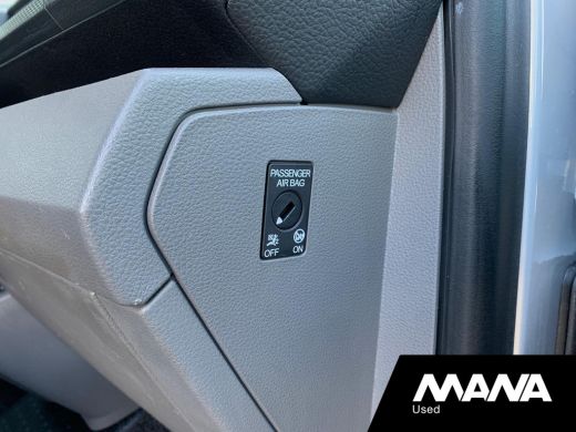 Volkswagen Transporter 2.0TDI L2H1 28 Airco Cruise Sensoren Trekhaak Betonplex Airbag 12V CarPlay Wandbekleding Bijrijde... ActivLease financial lease