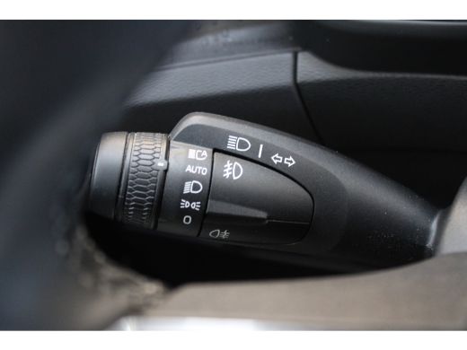 Volvo  XC40 Recharge 231PK Ultimate Panoramadak | Trekhaak | HK Audio | 360 Camera | All Season banden ActivLease financial lease