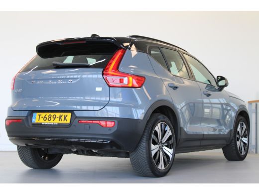 Volvo  XC40 Recharge 231PK Ultimate Panoramadak | Trekhaak | HK Audio | 360 Camera | All Season banden ActivLease financial lease