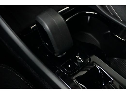 Volvo  XC40 Volvo T4 Plug-in hybrid Plus Bright | Elektrische Stoelen | Camera | Keyless | LED | Harman/Kardon ActivLease financial lease