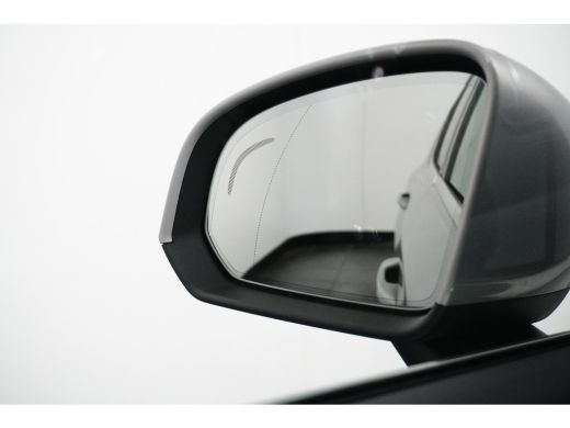 Volvo  XC40 Volvo T4 Plug-in hybrid Plus Bright | Elektrische Stoelen | Camera | Keyless | LED | Harman/Kardon ActivLease financial lease