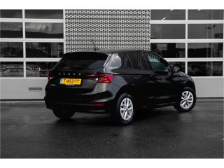 Skoda Fabia 1.0 Ambition | Carplay | Cruise control | Airco | Sensoren achter