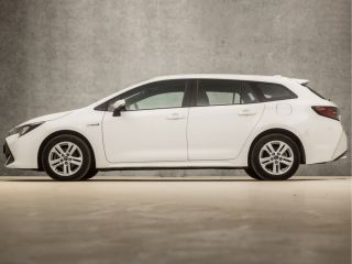 Toyota Corolla Touring Sports 1.8 Hybrid Active Sport Automaat (NAVIGATIE, CAMERA, ADAPTIVE CRUISE, SPORTSTOELEN, LANE ASSIST, ...