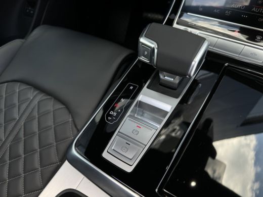 Audi Q7 Audi 60 TFSI e quattro Pro Line S Competition | Zwart Optiek | Schuif/kantel dak | Elektr. Trekha... ActivLease financial lease