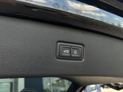 Audi Q7 Audi 60 TFSI e quattro Pro Line S Competition | Zwart Optiek | Schuif/kantel dak | Elektr. Trekha... ActivLease financial lease