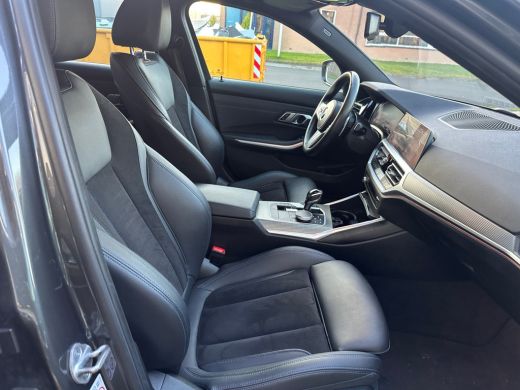 BMW 3-serie 320i High Executive M Sport ActivLease financial lease