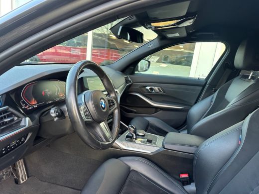 BMW 3-serie 320i High Executive M Sport ActivLease financial lease