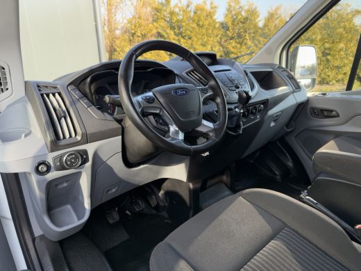 Ford Transit 350 2.0 TDCI 131 PK / L2H2 / 2.8 TON TREKKEN / 1e EIG. / AIRCO / CRUISE / PDC / ActivLease financial lease