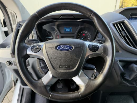 Ford Transit 350 2.0 TDCI 131 PK / L2H2 / 2.8 TON TREKKEN / 1e EIG. / AIRCO / CRUISE / PDC / ActivLease financial lease