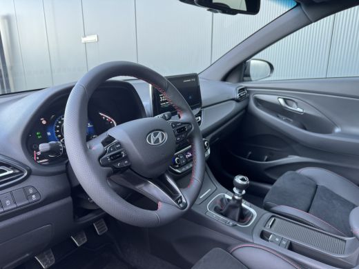 Hyundai i30 1.5 T-GDi 160pk MHEV N-Line Camera | Dodehoek detectie | Bestuurdersstoel met geheugen | Draadloo... ActivLease financial lease