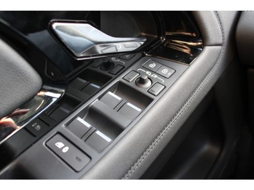 Land Rover Range Rover Evoque P300e AWD R-DYNAMIC | PANODAK | NL-AUTO! | LEDER | WINTERPACK | 1E EIGENAAR! | PERFECTE STAAT! ActivLease financial lease
